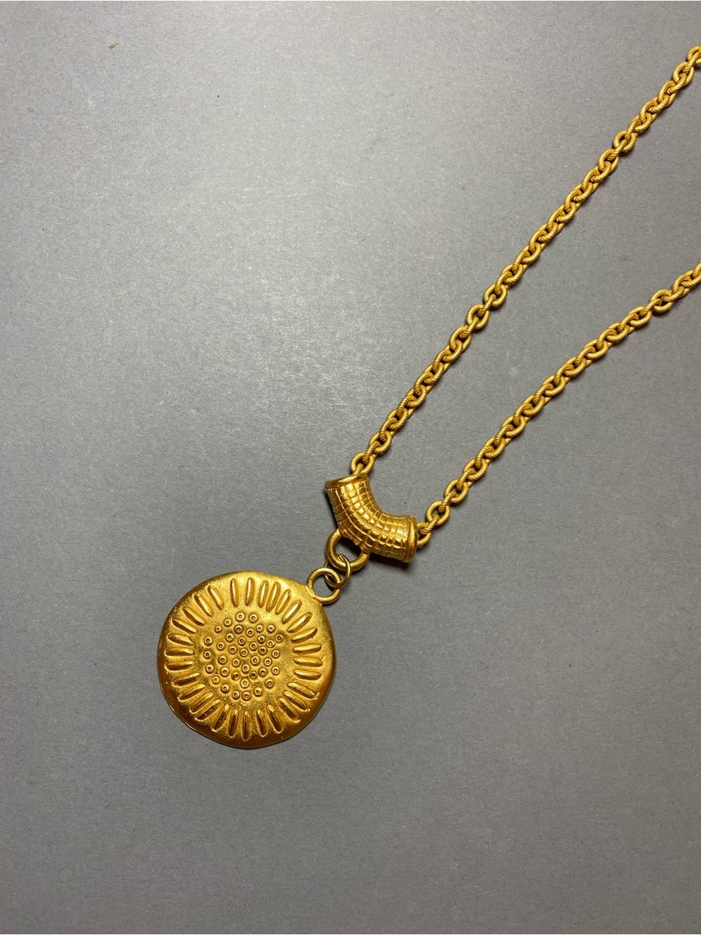 Vintage brushed gold circle necklace